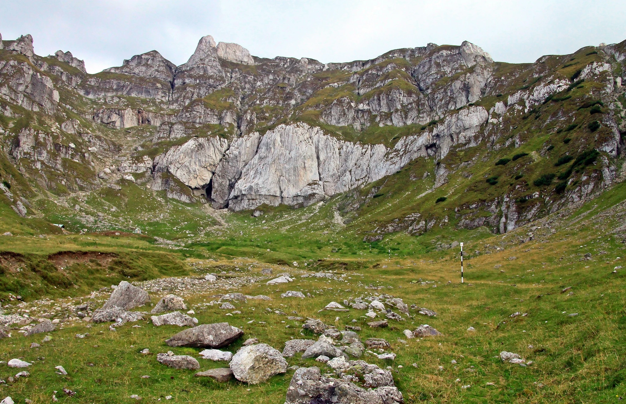 Day 3 \- Bucegi highlands off\-road landscape near Ialomița Cave